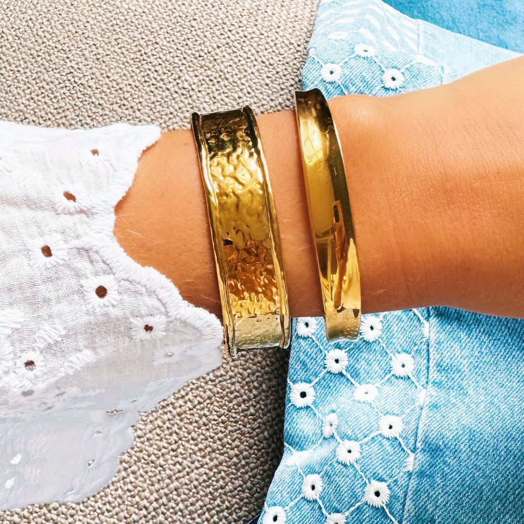 Armreif breit verbeult - Gold