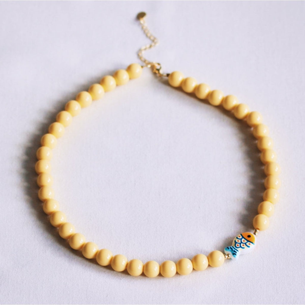 Perlenkette mit Fisch - gelb