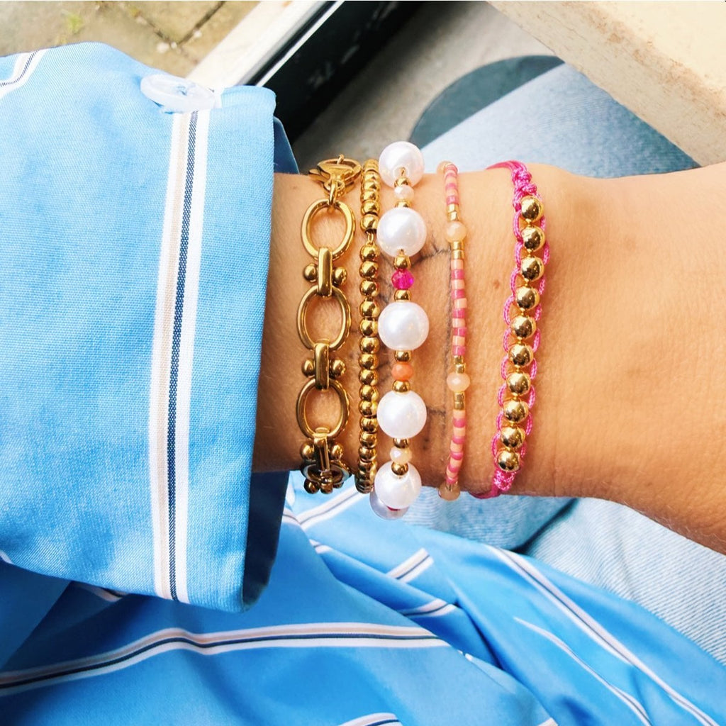 Zartes Armband mit Herzen - Gold