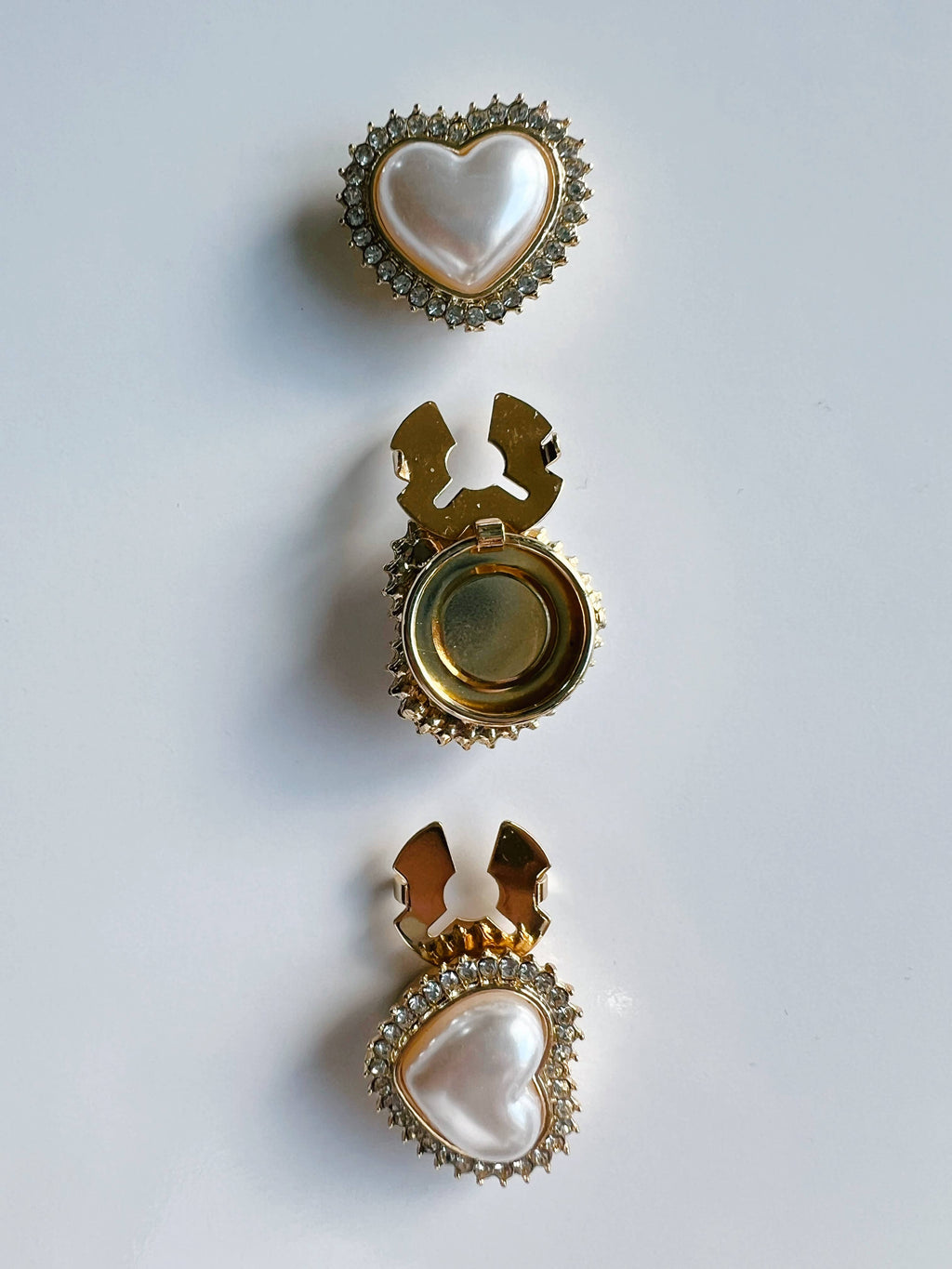 Kickan – Perlenherzknopf-Charm Gold (6 Stk.)